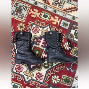 Women’s Leather Boots